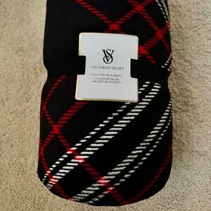Victoria's Secret plush blanket, new with tags